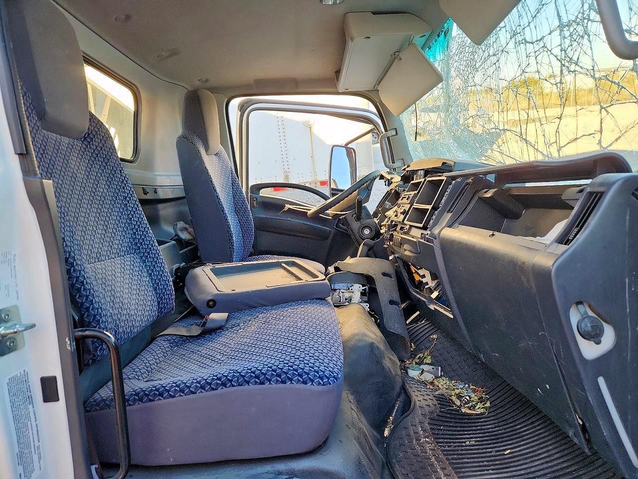 2024 Isuzu Npr Hd - Image 7