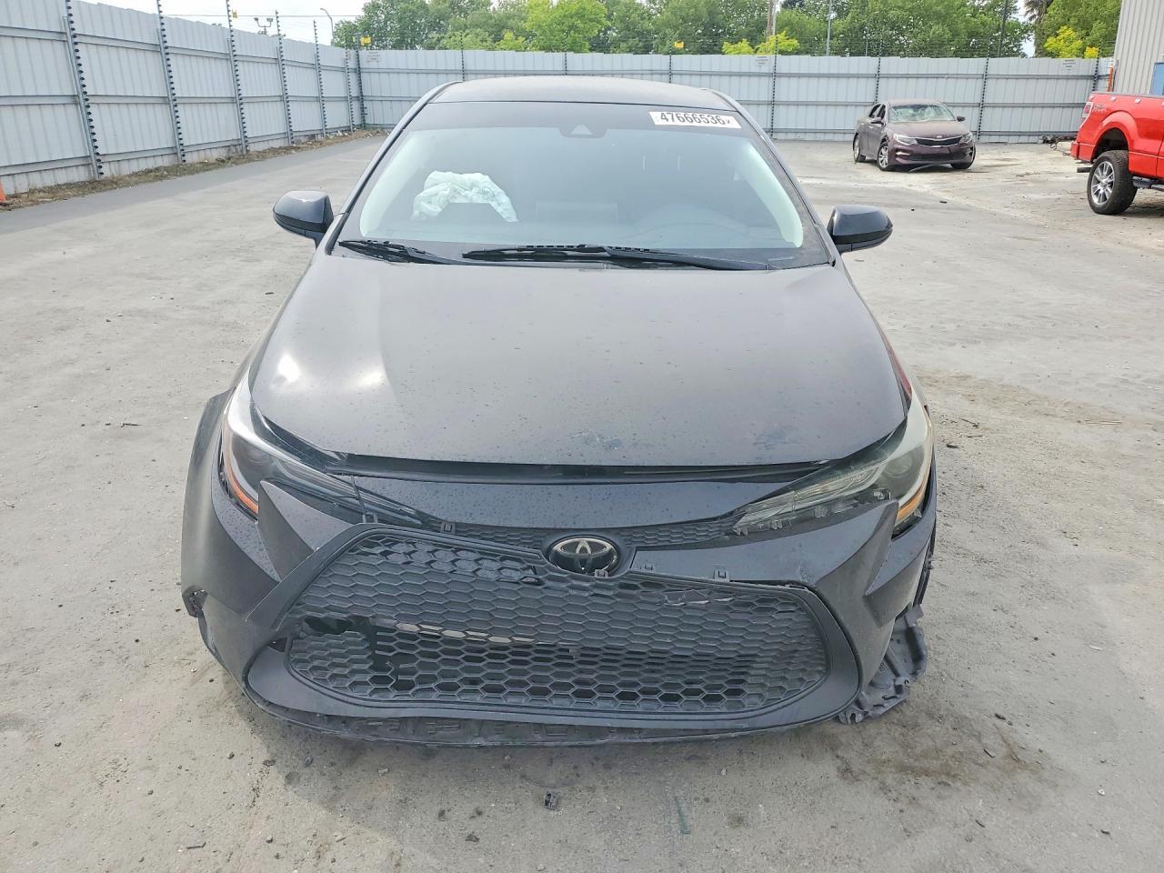 2020 Toyota Corolla Le - Image 5