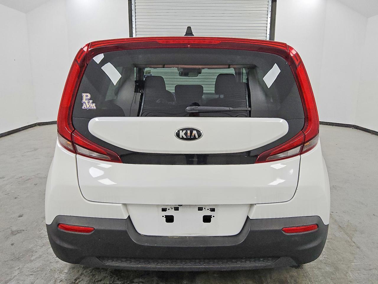 2020 Kia Soul S - Image 6