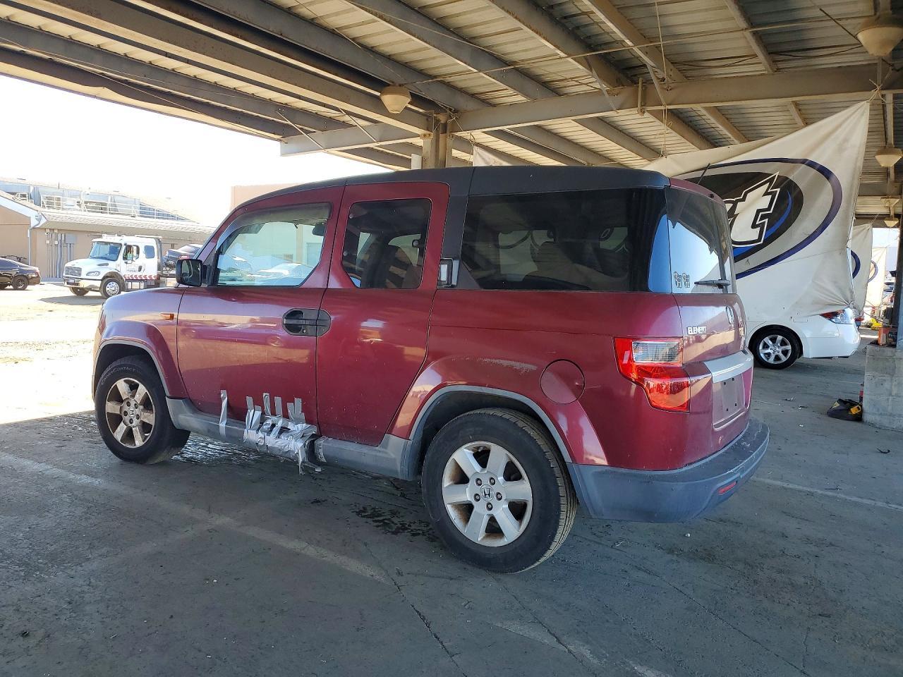 2009 Hond Element - Image 2