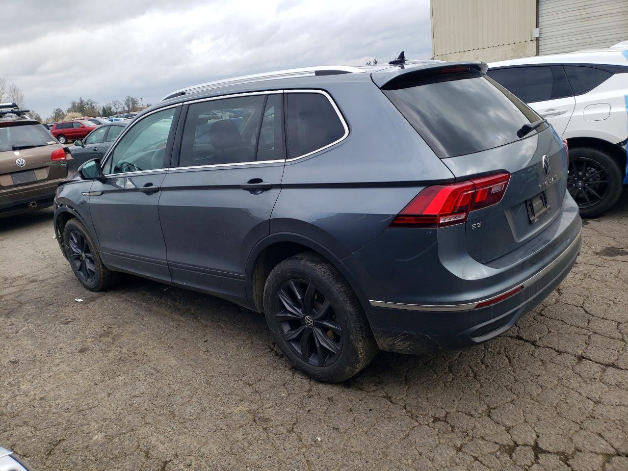 2024 Volkswagen Tiguan Se - Image 2