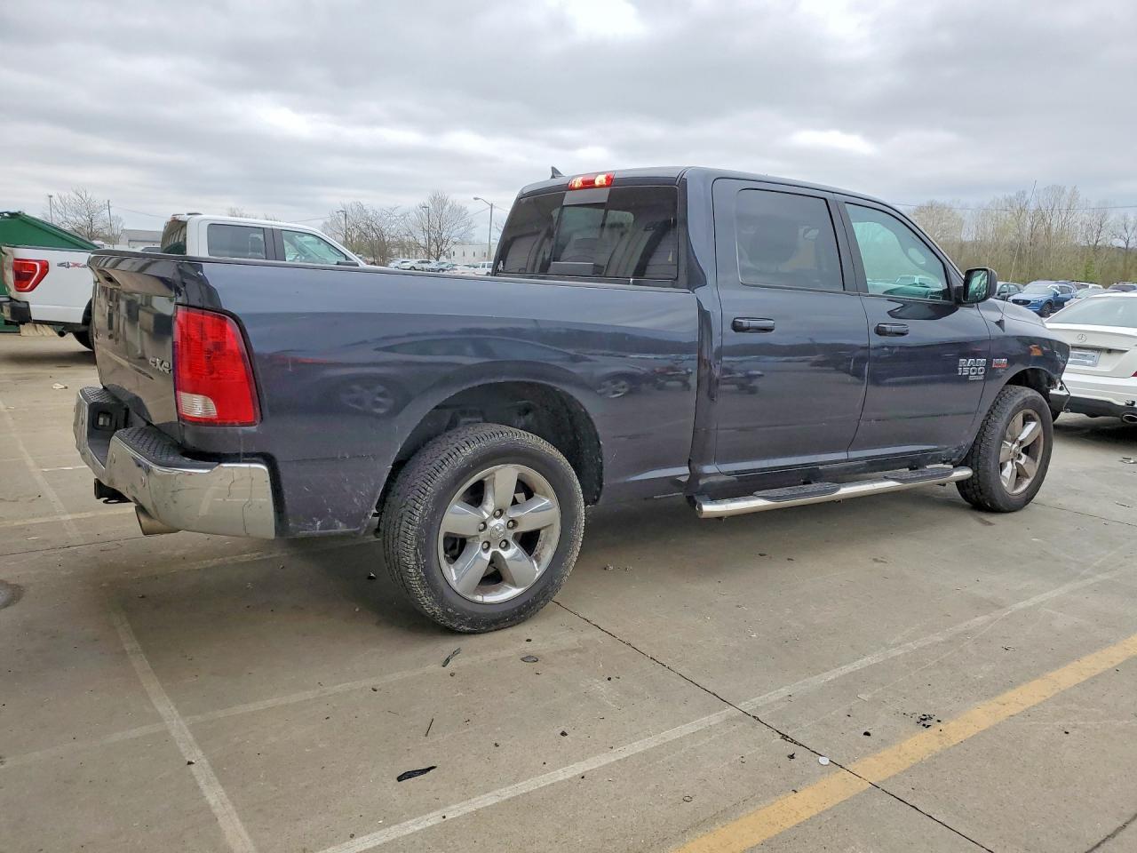 2019 Ram 1500 Classic Slt - Фото 3