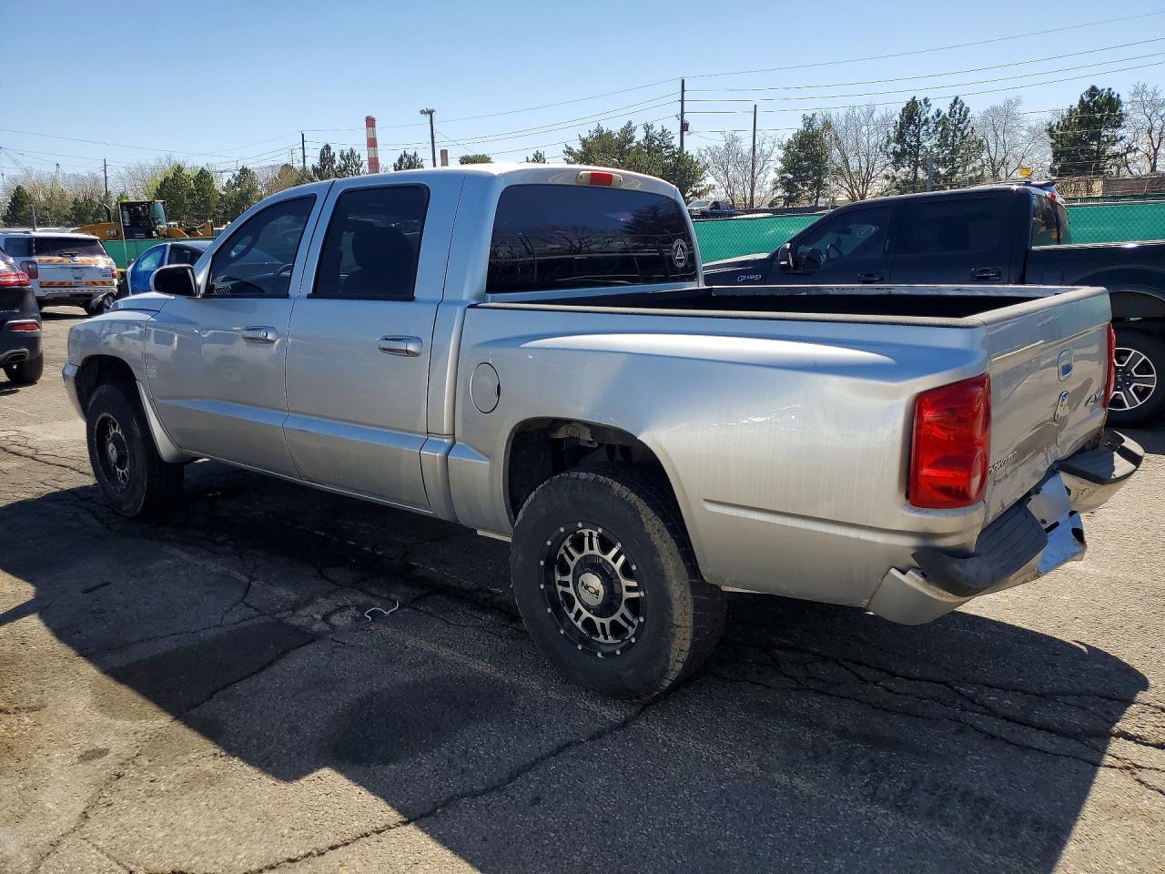 2006 Dodge Dakota Quad - Фото 2