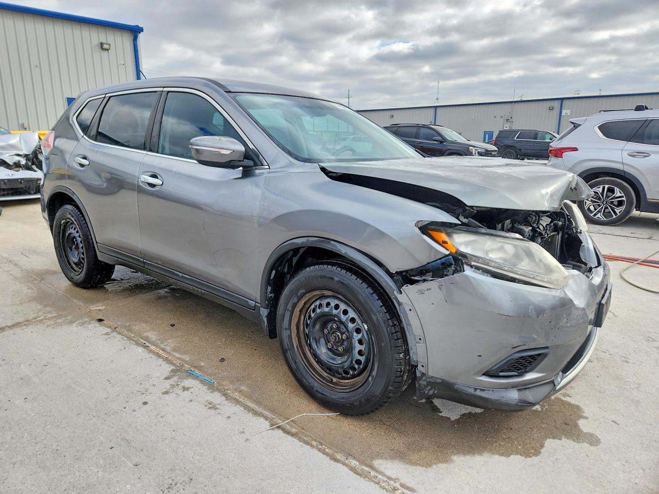 2015 Nissan Rogue S - Image 4