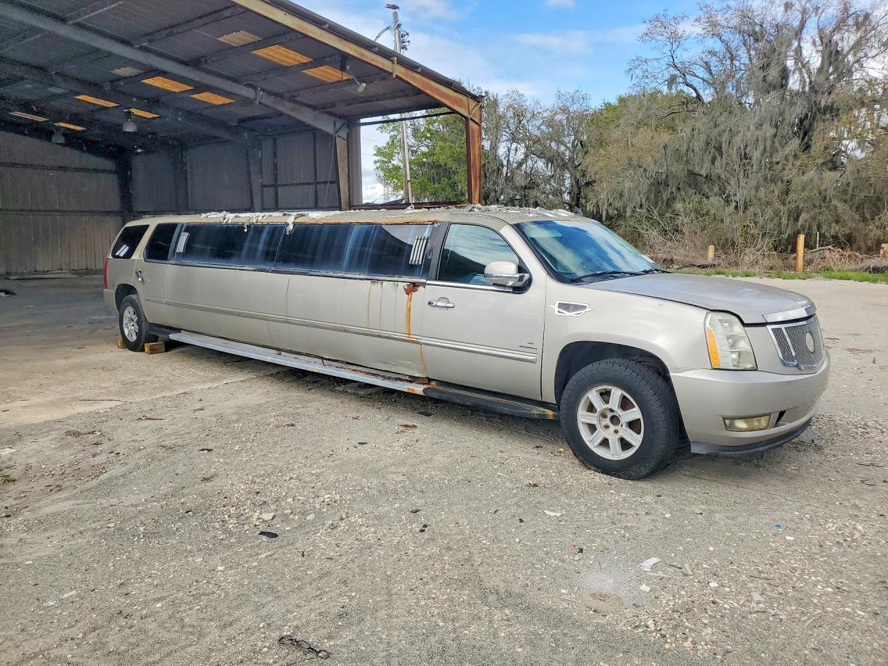 2008 Cadillac Escalade L - Image 4