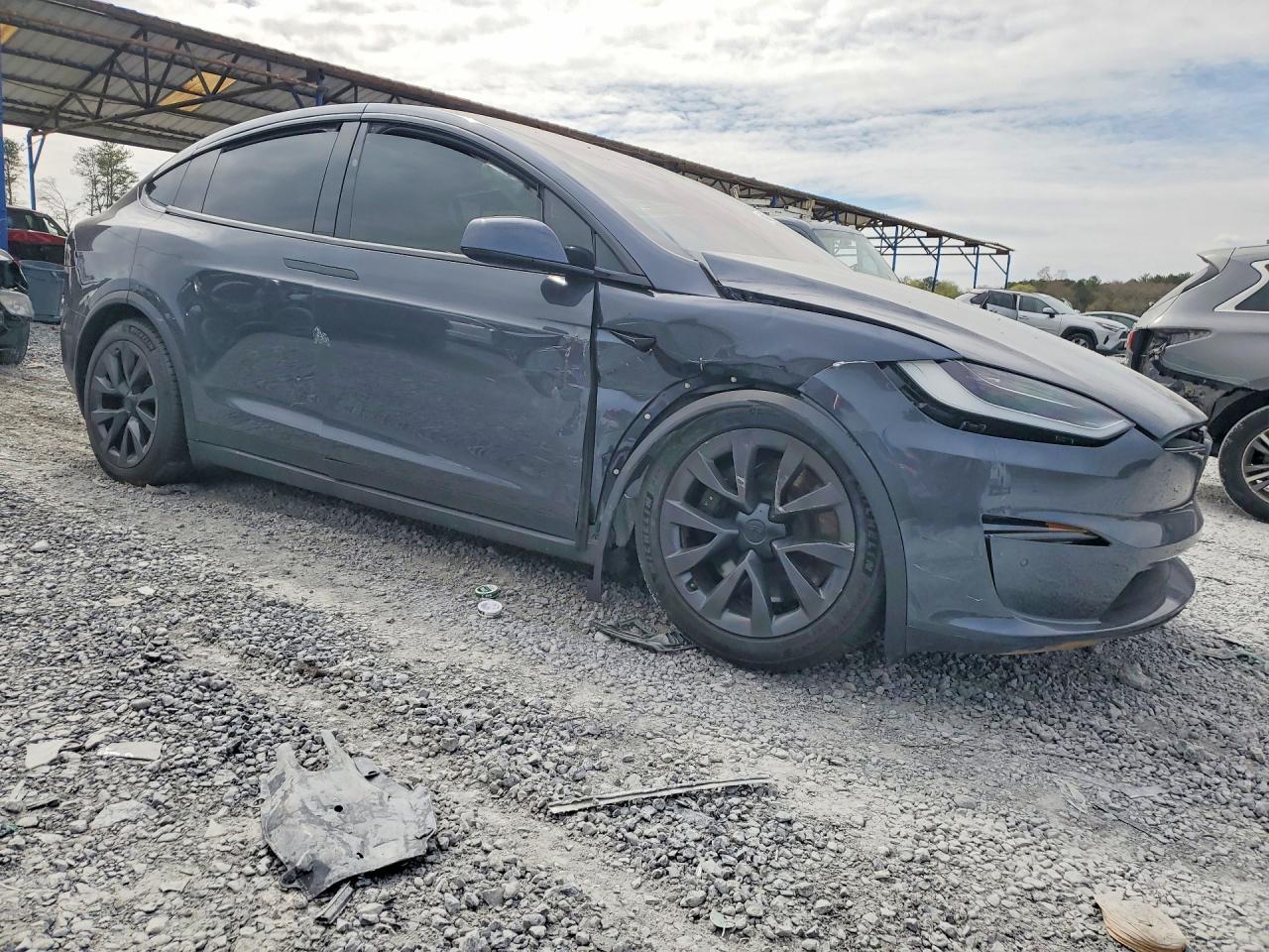 2022 Tesla Model X - Фото 4