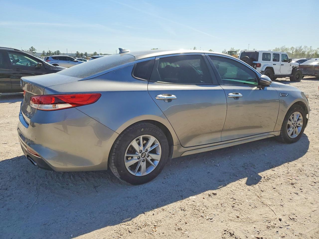 2018 Kia Optima Lx - Image 3