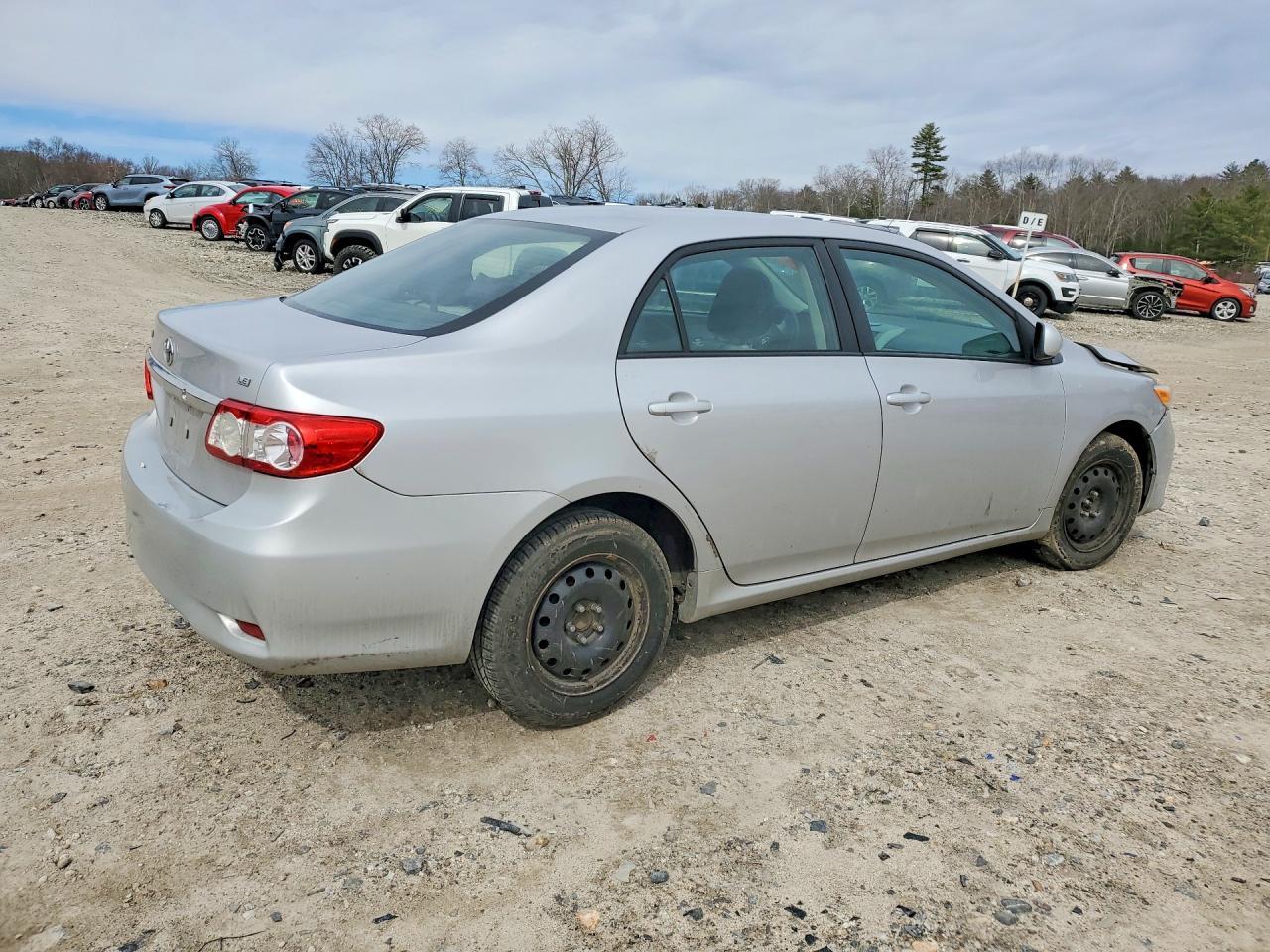 2011 Toyota Corolla Le - Image 3