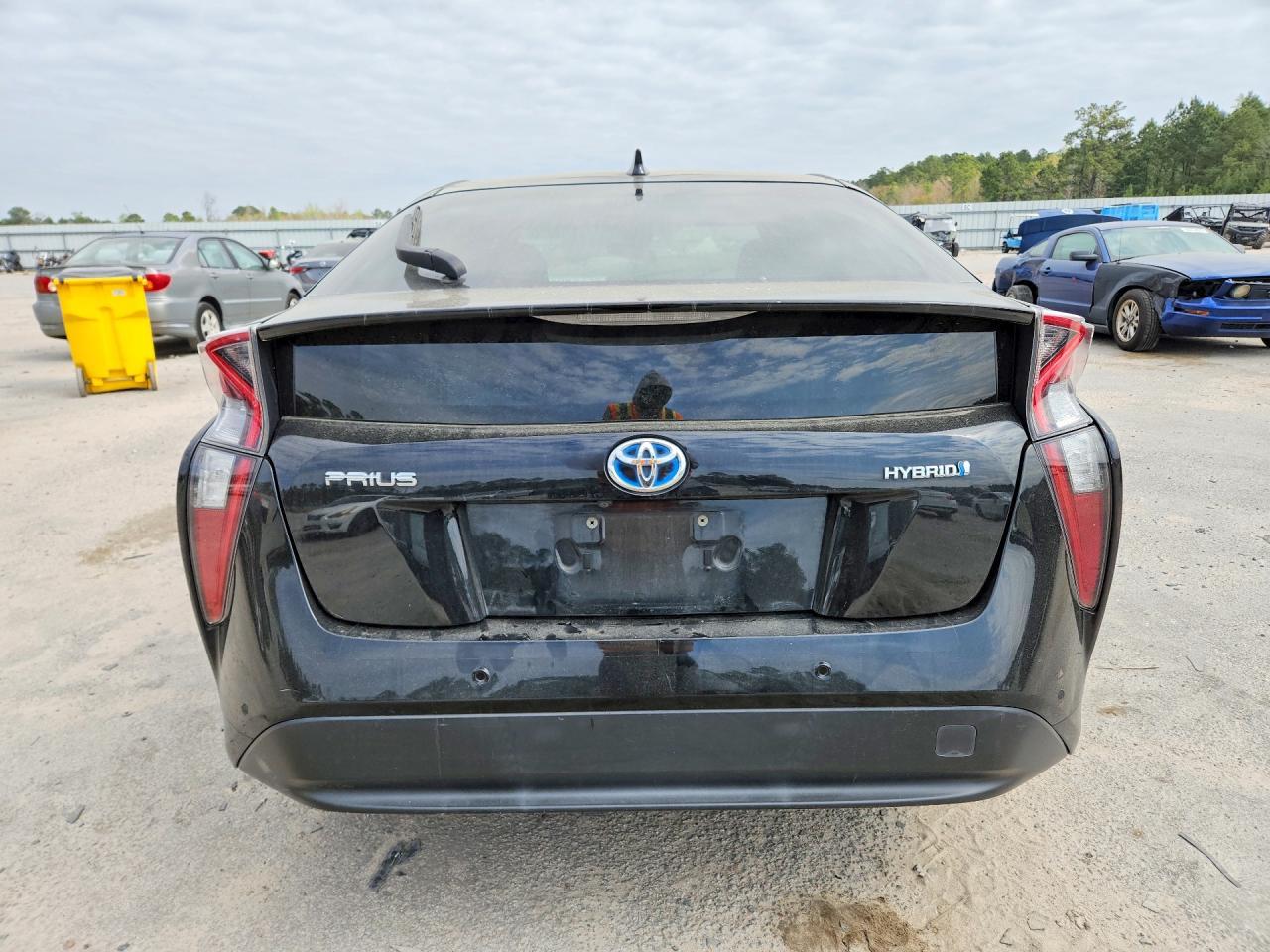 2018 Toyota Prius Hyb - Image 6