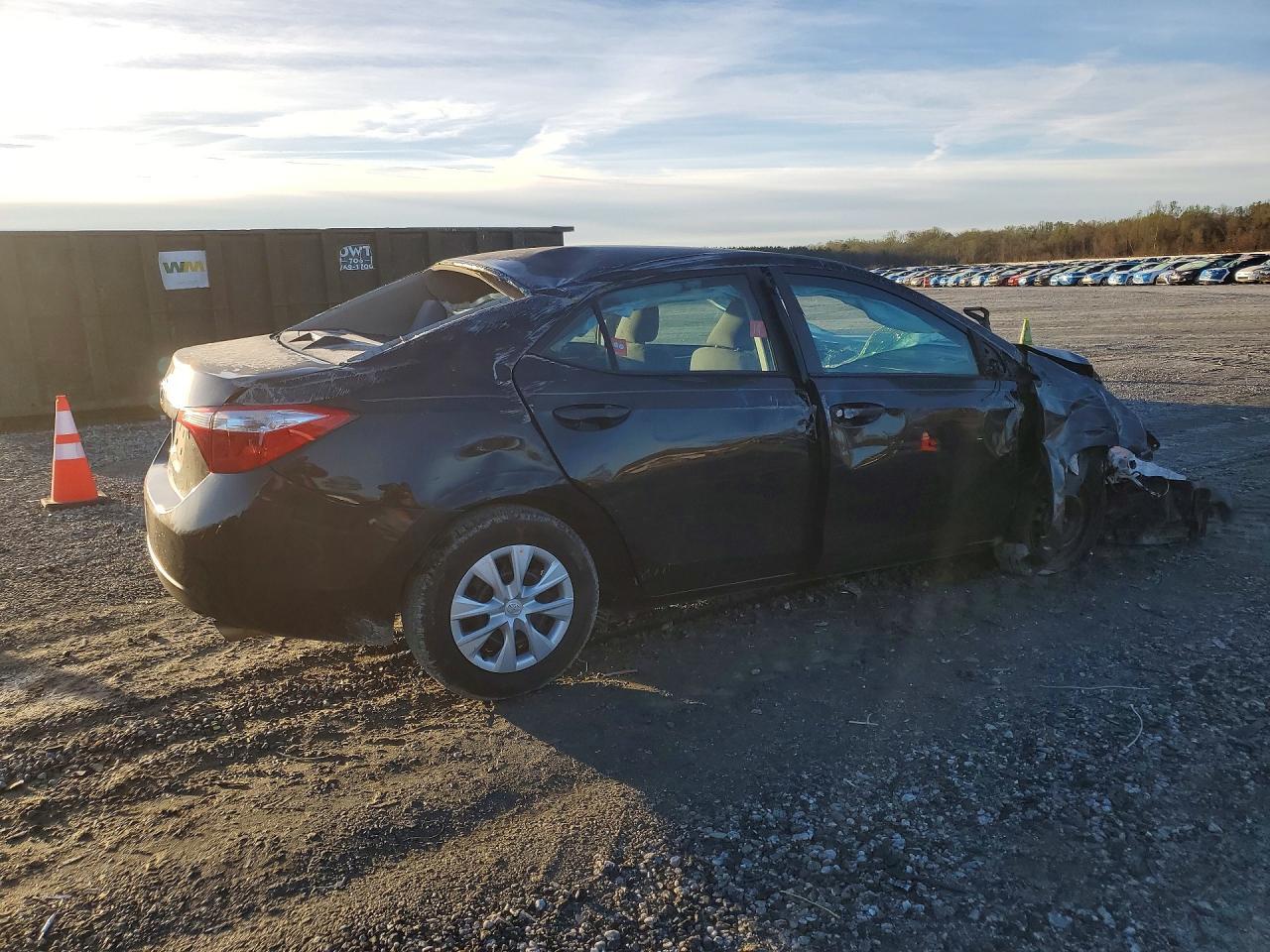 2015 Toyota Corolla - Фото 3
