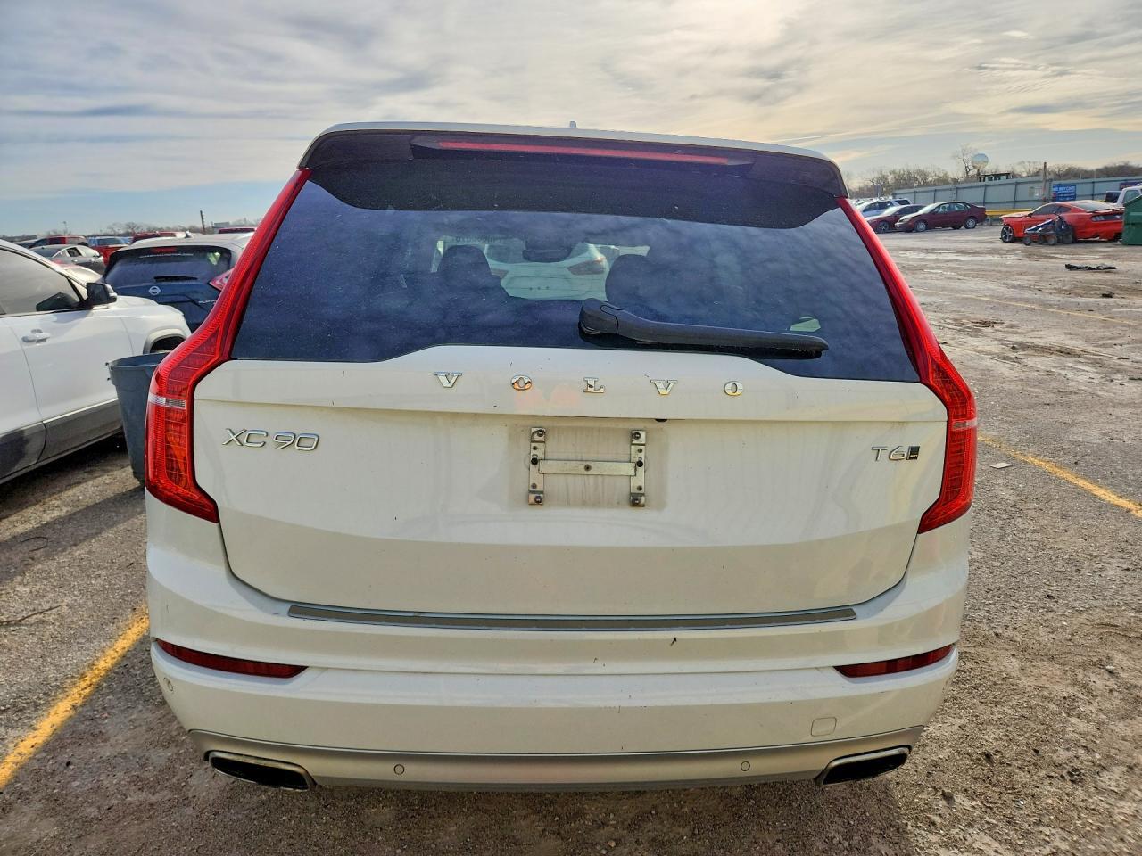 2020 Volvo Xc90 T6 Momentum - Image 6