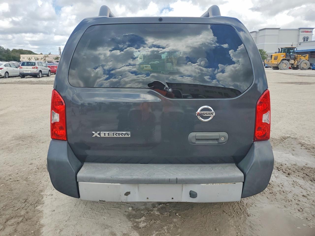 2014 Nissan Xterra X - Image 6