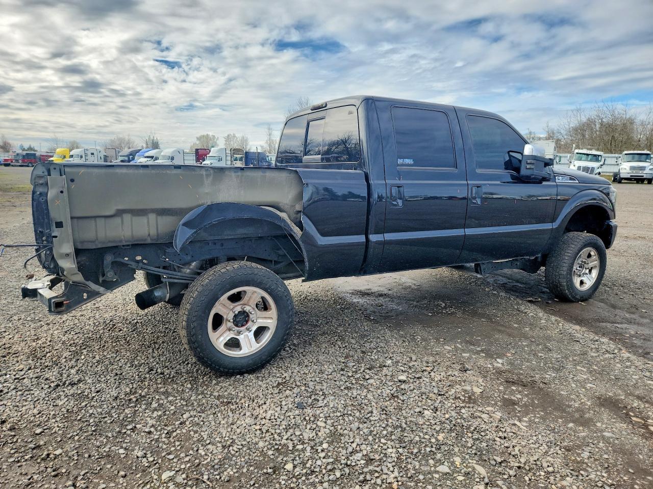 2013 Ford F350 Super Duty - Фото 3
