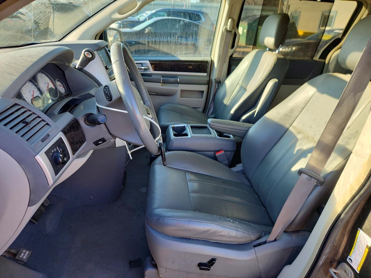2010 Dodge Grand Caravan Sxt - Image 7