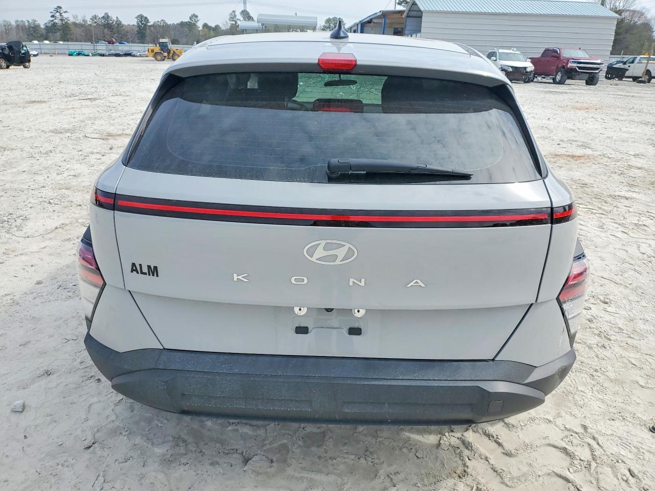2025 Hyundai Kona Se - Image 6