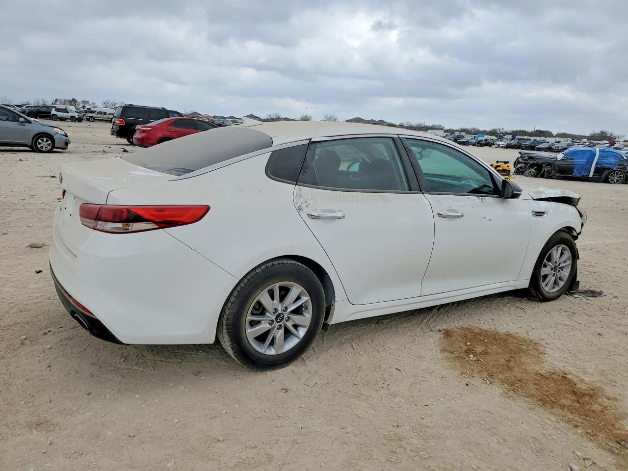 2016 Kia Optima Lx - Фото 3