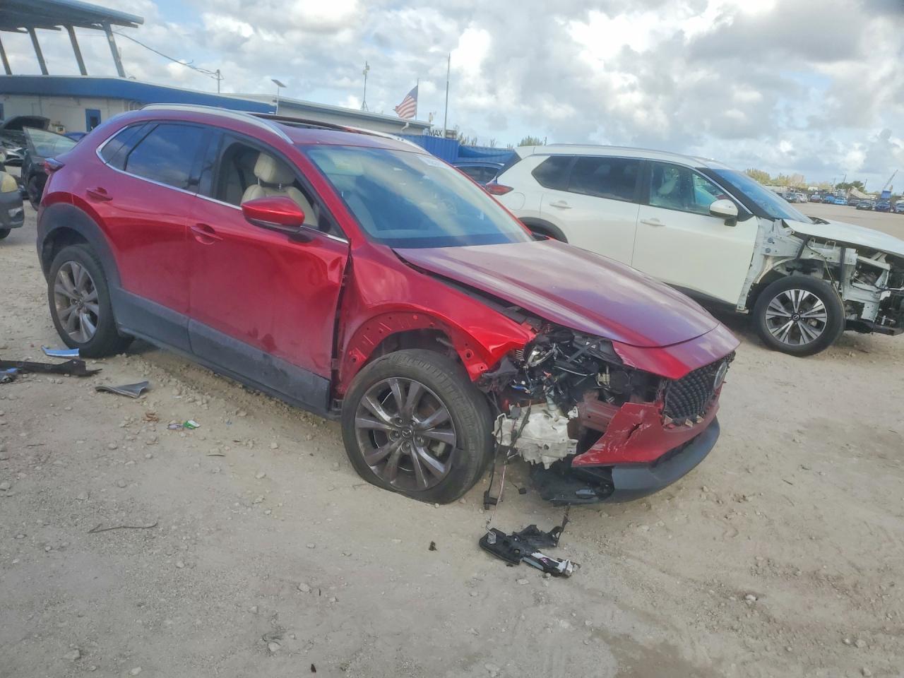 2021 Mazd Cx-30 Premium - Image 4