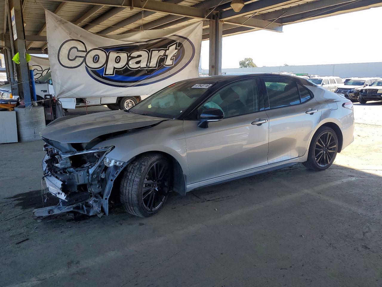 2022 Toyota Camry Hybrid Xse