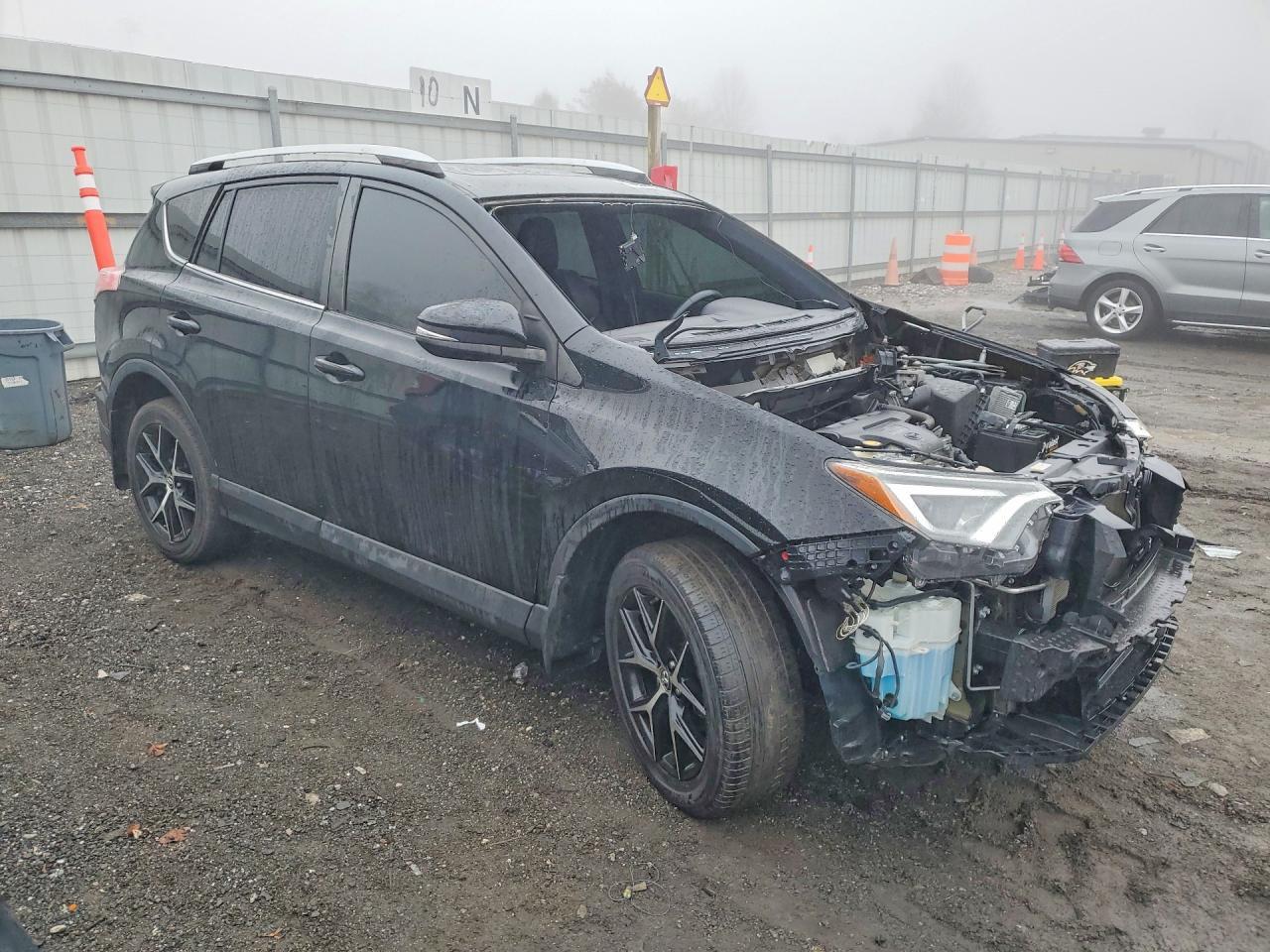 2016 Toyota Rav4 Se - Фото 4