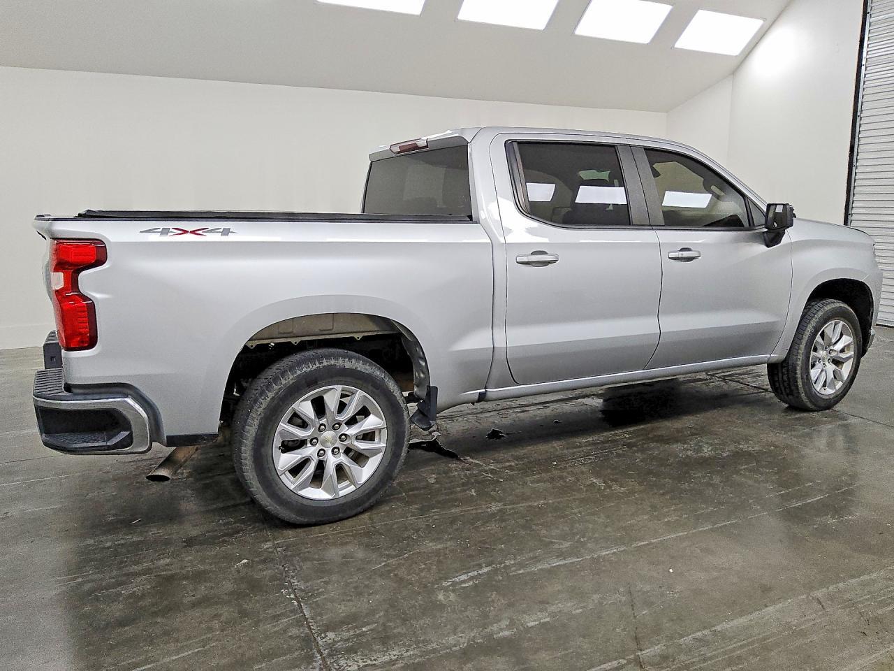 2021 Chevrolet Silverado K1500 Lt - Фото 3