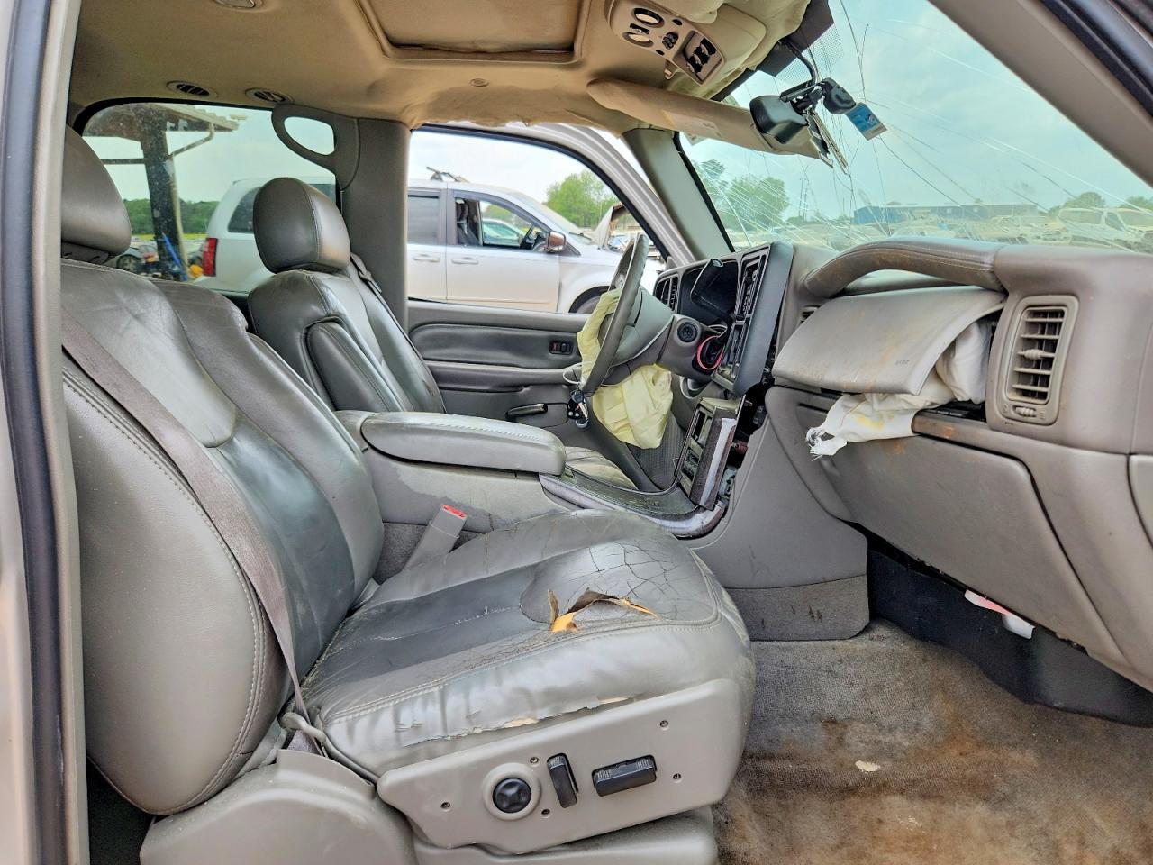 2005 GMC Yukon Denali - Фото 7