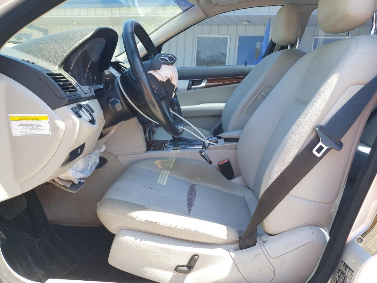 2011 Mercedes-Benz C 300 - Фото 7