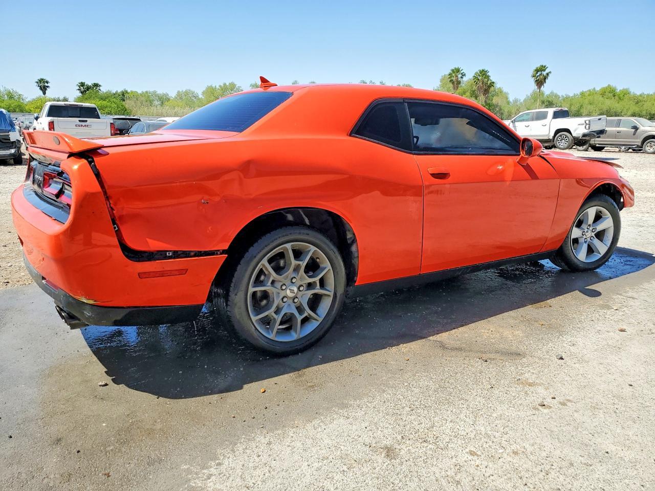 2021 Dodge Challenger Sxt - Фото 3