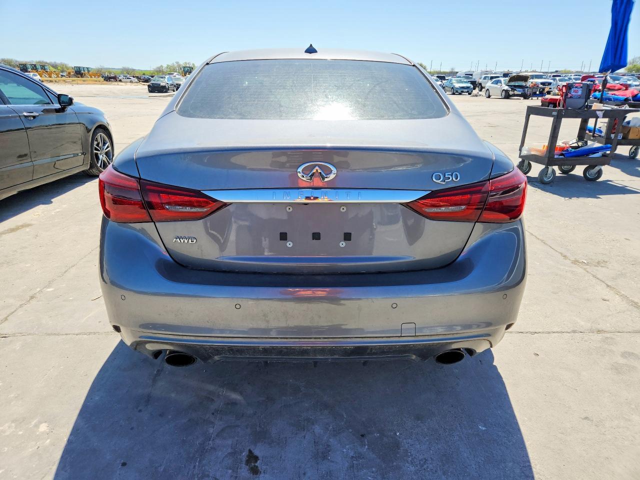 2018 Infiniti Q50 3.0T Luxe - Image 6