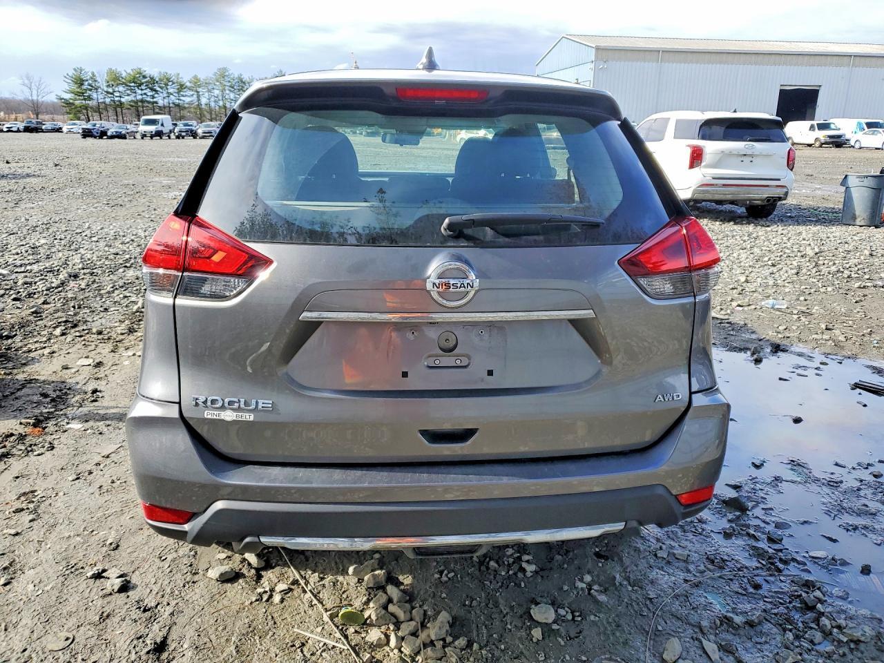 2020 Nissan Rogue S - Image 6