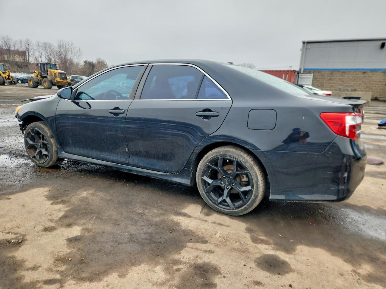 2012 Toyota Camry Se - Image 2