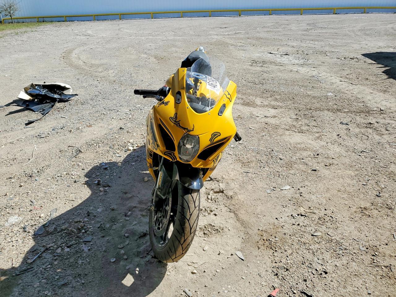 2020 Suzuki Gsx-R1000 - Image 2