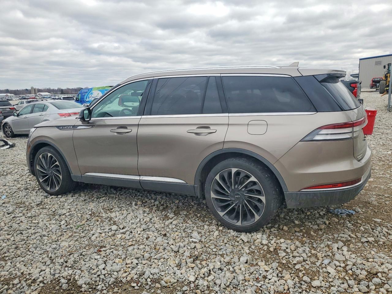 2020 Lincoln Aviator Reserve - Image 2