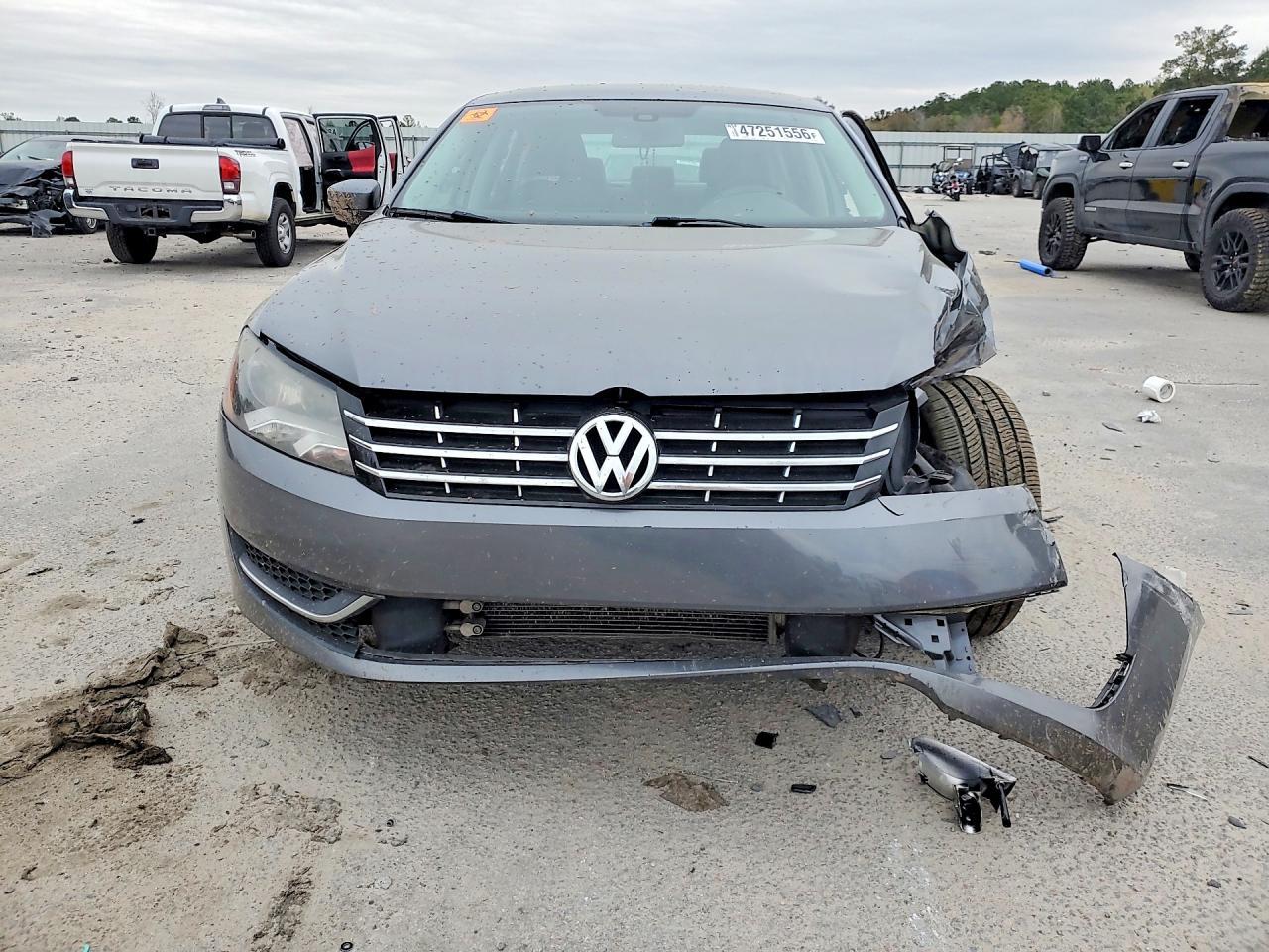 2015 Volkswagen Passat S - Фото 5