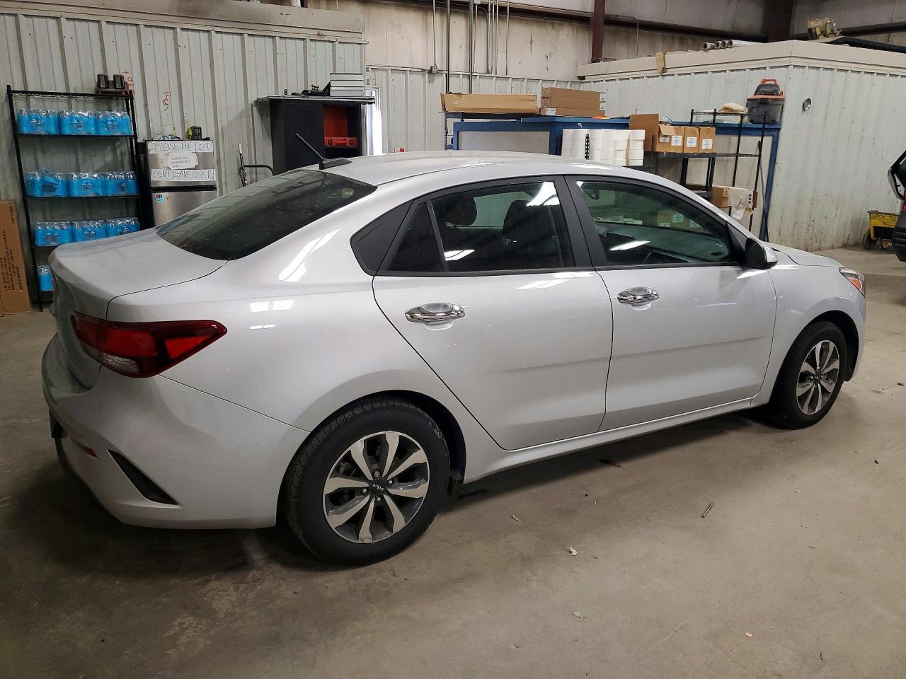 2023 Kia Rio S - Фото 3