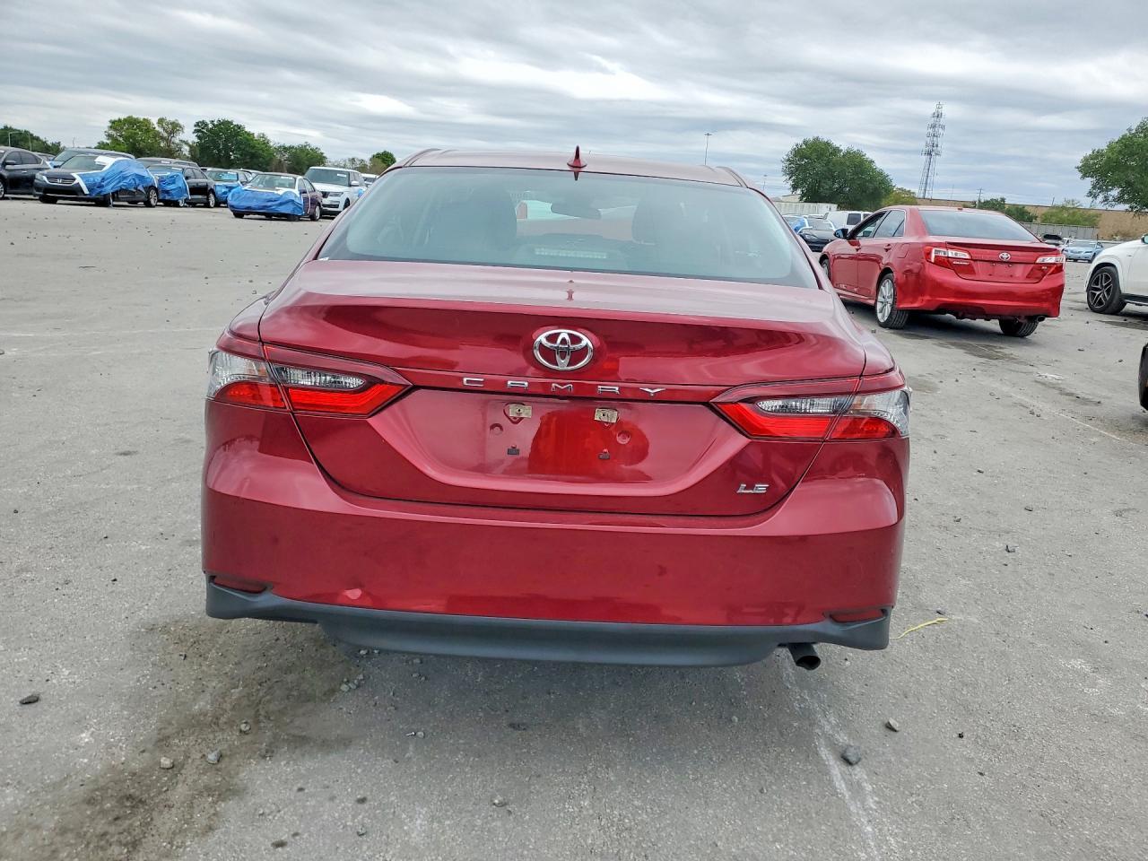 2022 Toyota Camry Le - Image 6
