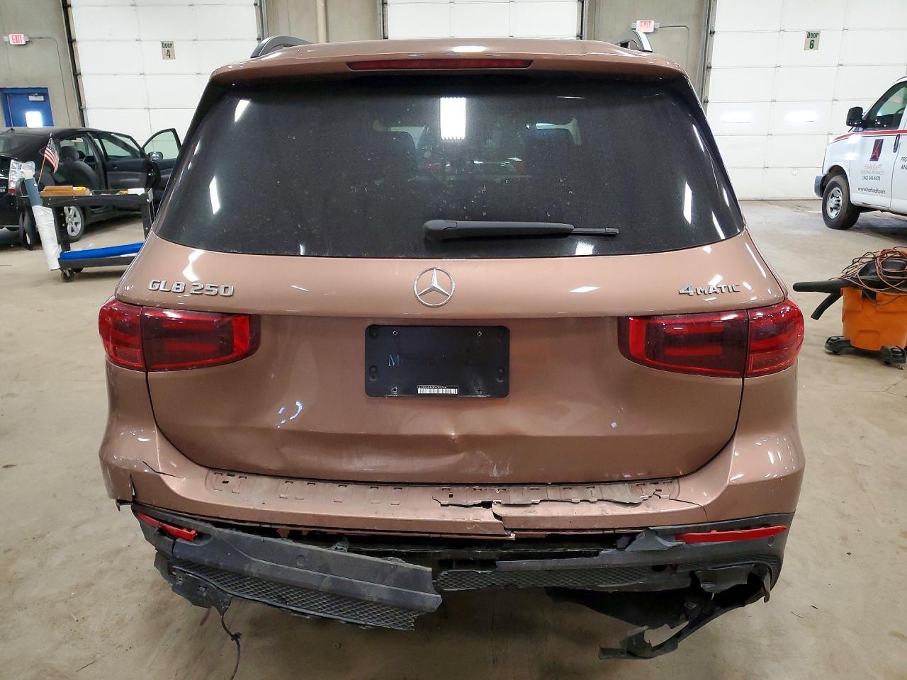 2024 Mercedes-Benz Glb 250 4Matic - Image 6