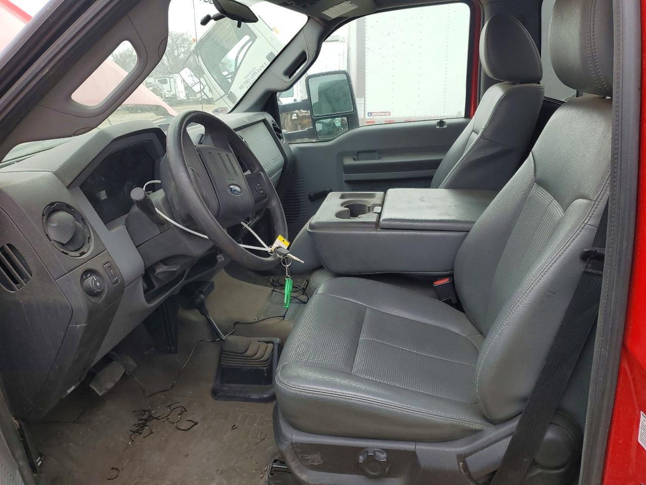 2013 Ford F550 Super Duty Truck Cab And Chassis - Image 7