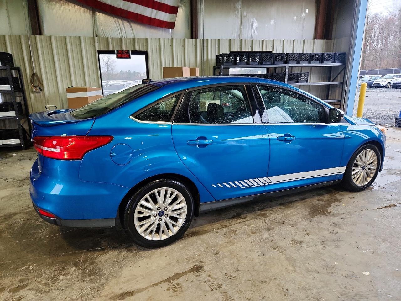 2016 Ford Focus Titanium - Image 3