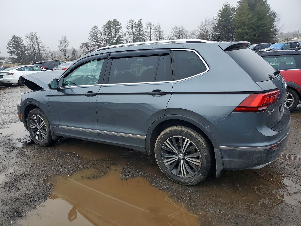 2018 Volkswagen Tiguan Se - Image 2