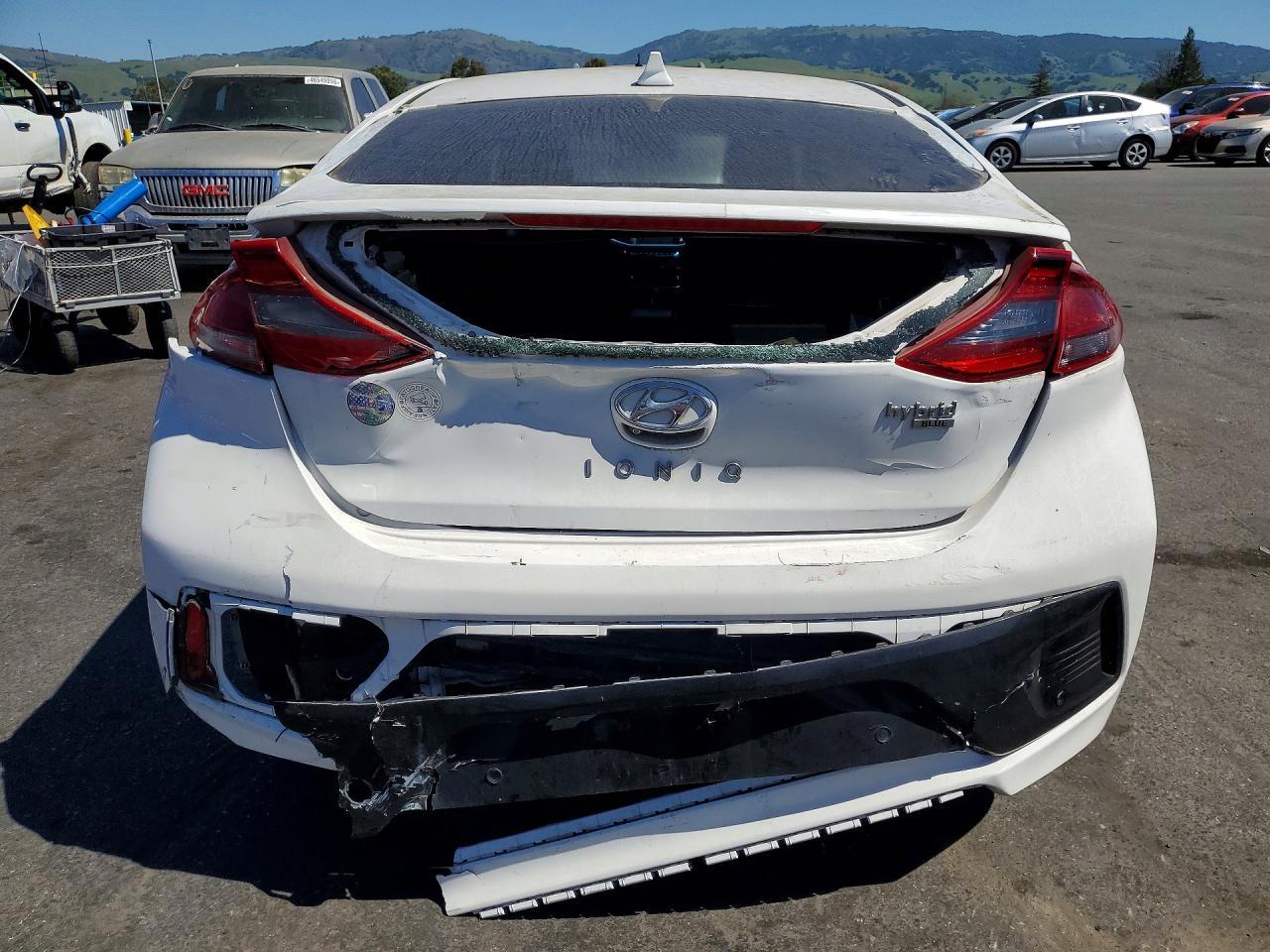 2017 Hyundai Ioniq Hybrid Blue - Фото 6