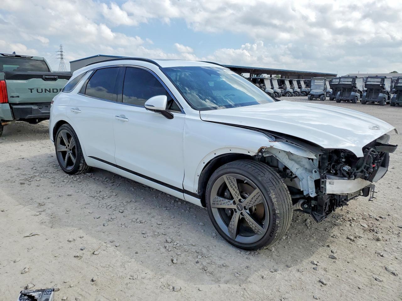 2025 Genesis Gv70 2.5T Standard - Image 4