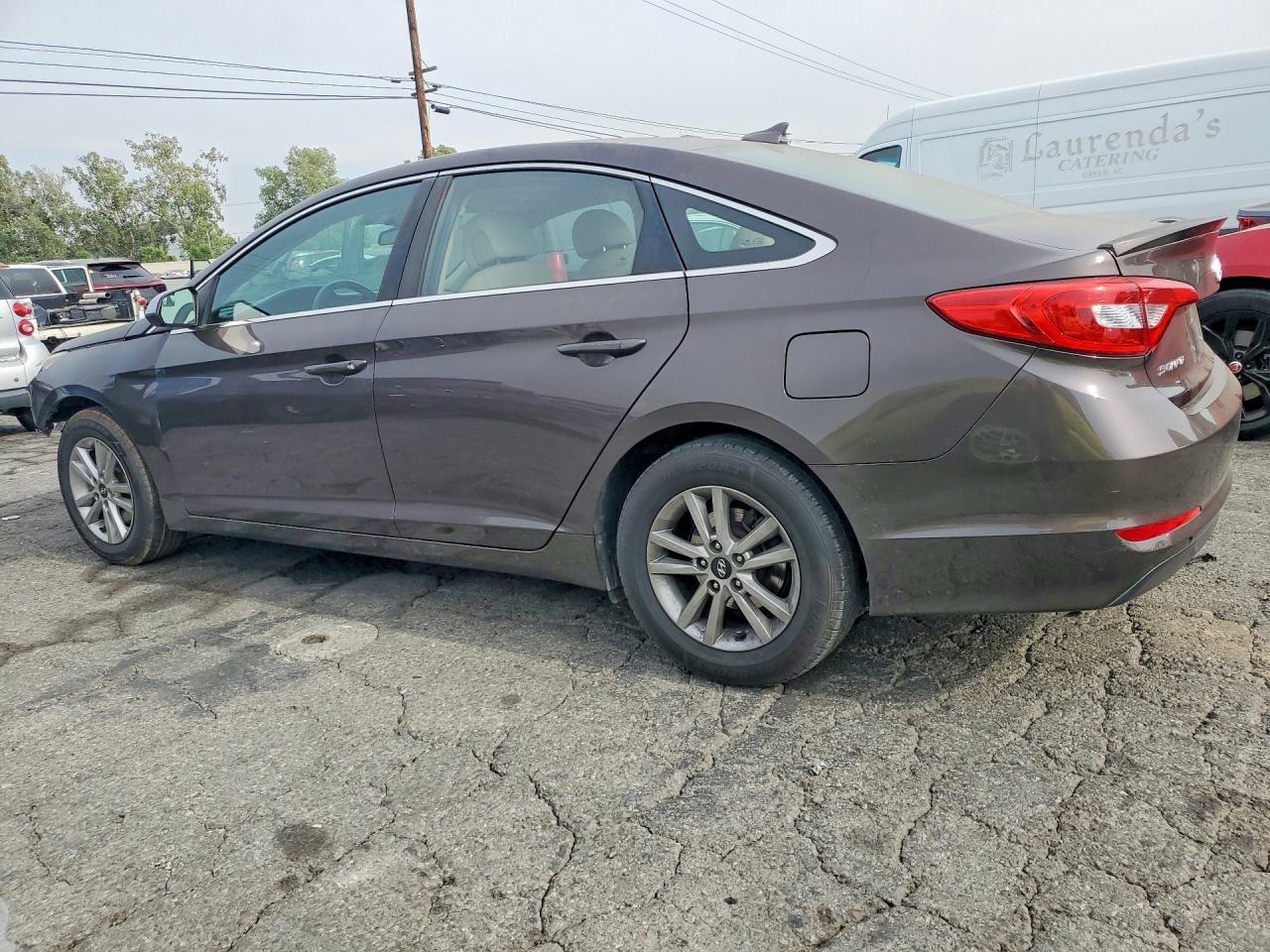 2015 Hyundai Sonata Se - Фото 2