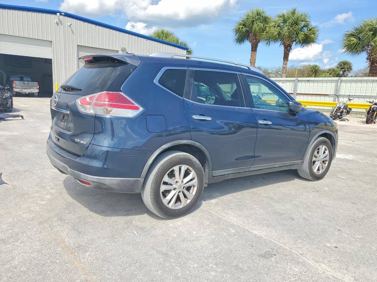 2016 Nissan Rogue Sv - Image 3