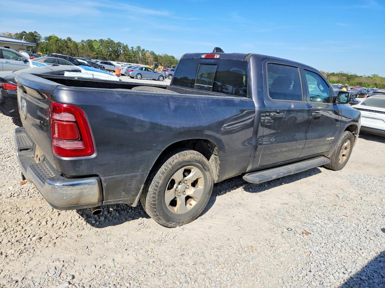 2022 Ram 1500 Tradesman - Image 3