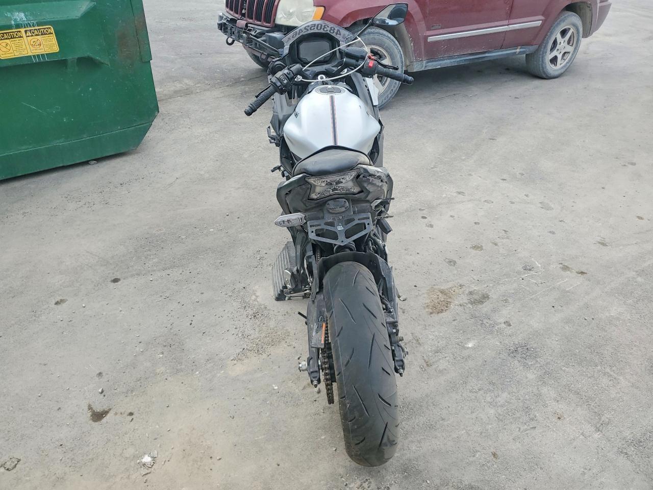 2026 Kawasaki Ex650 P - Image 4