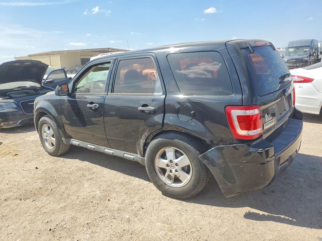 2012 Ford Escape Xls - Image 2