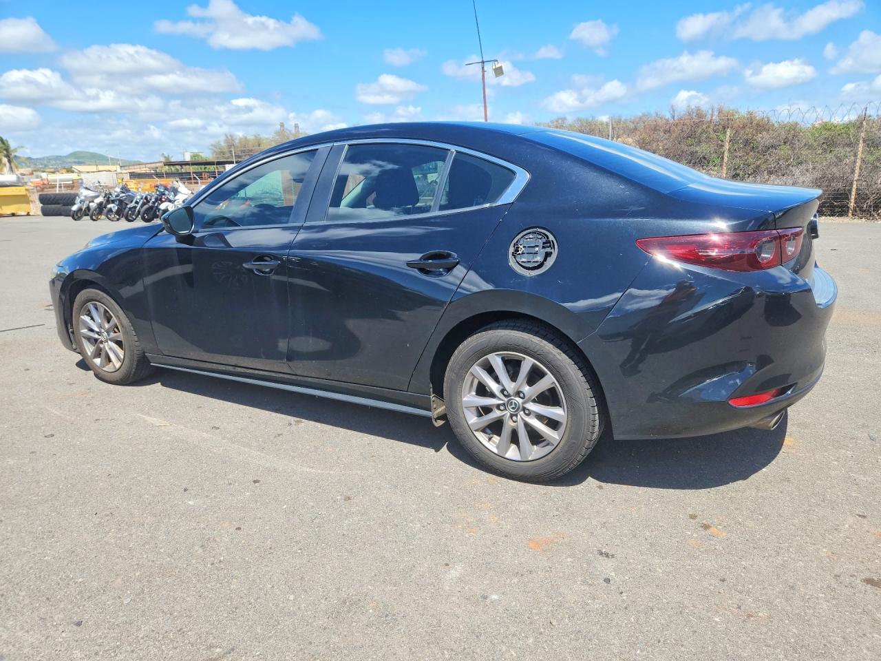 2021 Mazda 3 - Фото 2