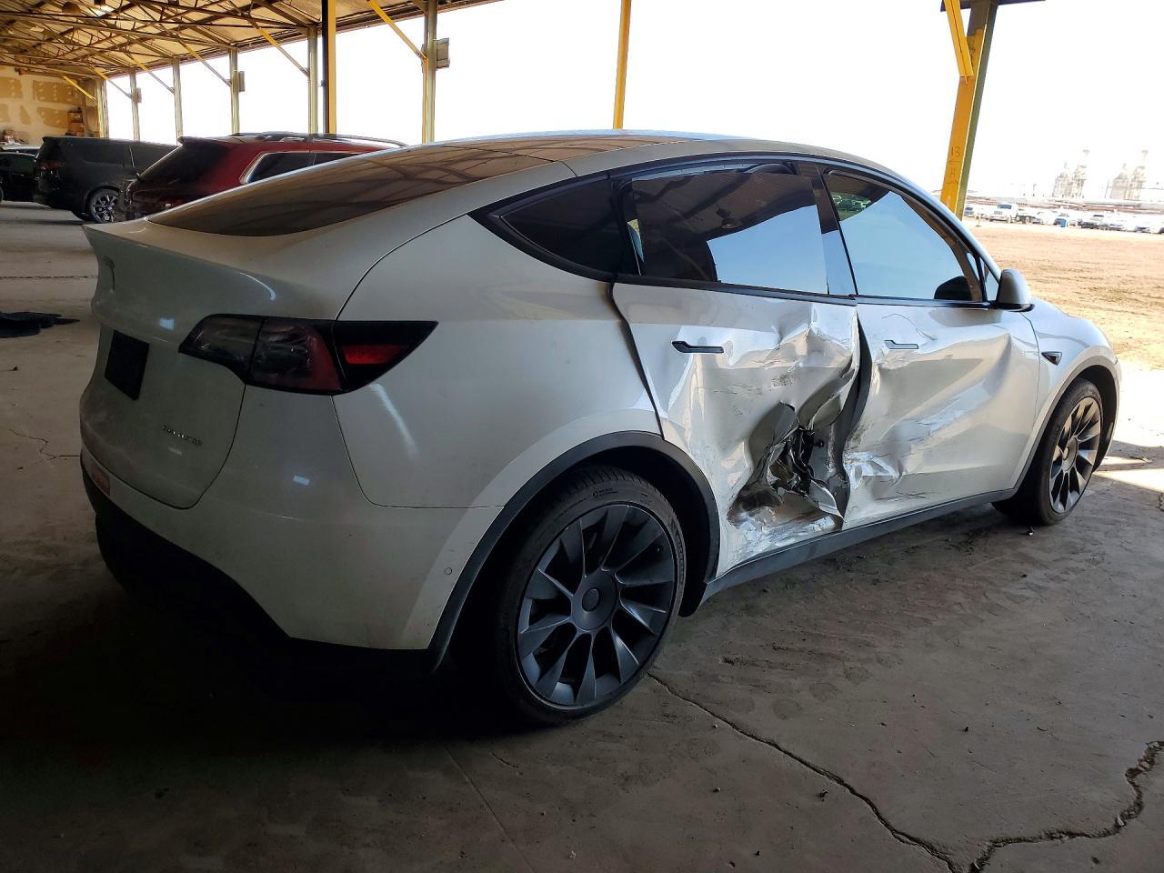 2021 Tesla Model Y - Фото 3