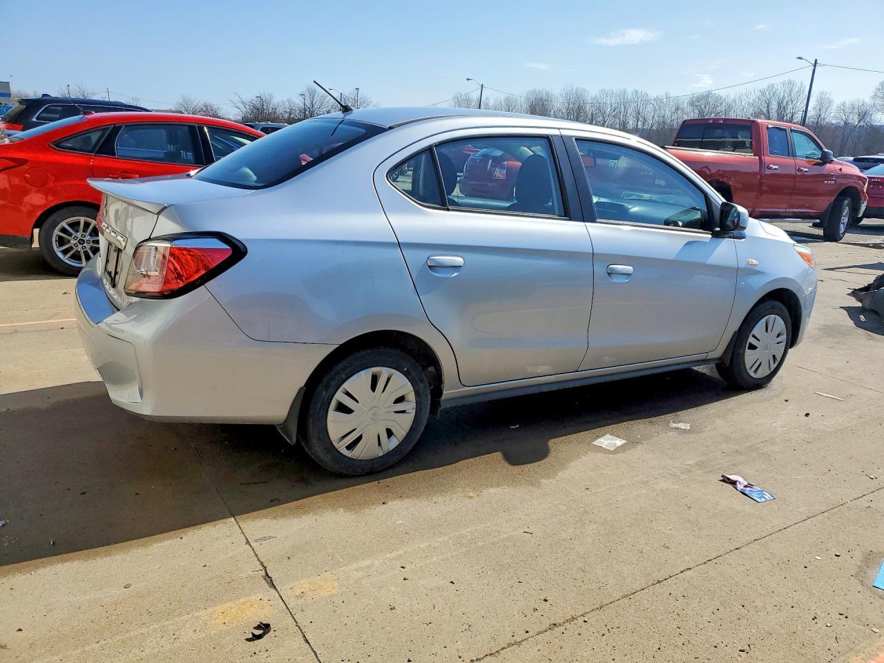 2023 Mitsubishi Mirage G4 Es - Image 3