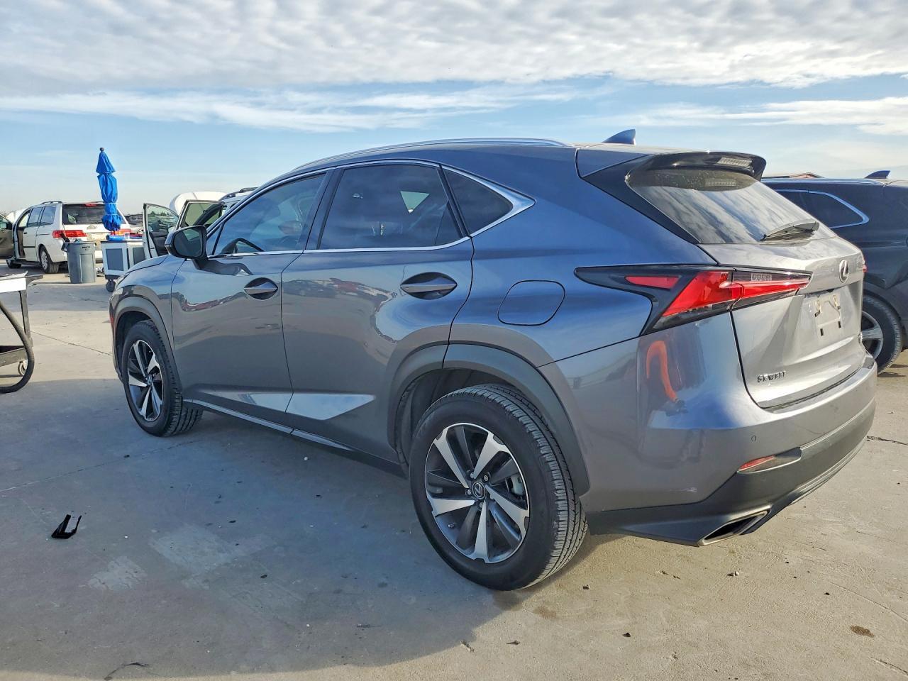 2021 Lexus Nx 300 Base - Фото 2